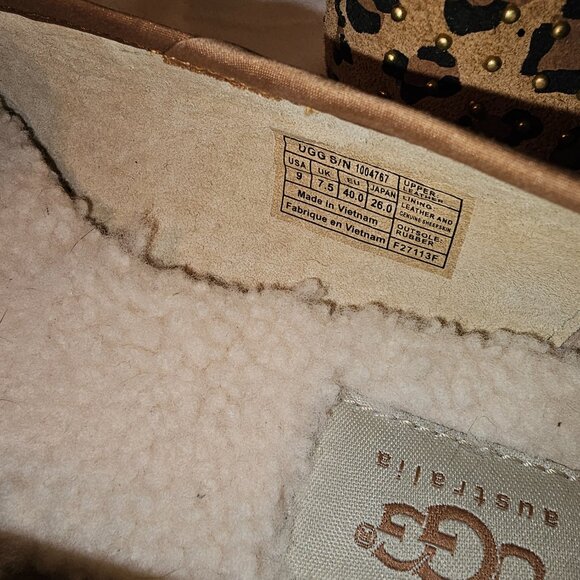 Ugg Leopard beaded leather flats size US 9 - Picture 5 of 7